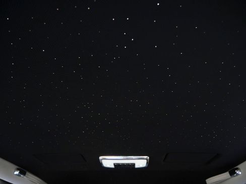 Certified 2018 Rolls-Royce Phantom Sedan image 19