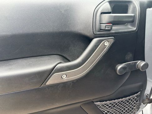 Used 2014 Jeep Wrangler Sport image 24