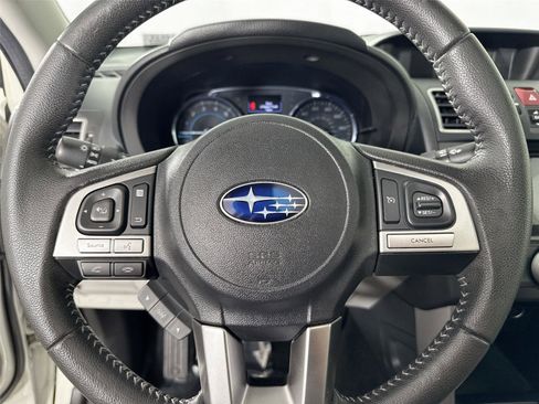 Used 2017 Subaru Forester 2.5i Limited image 16