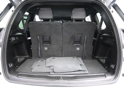 Used 2023 Jeep Grand Cherokee L Laredo image 22