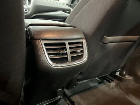 Used 2024 Chevrolet Malibu LT image 22