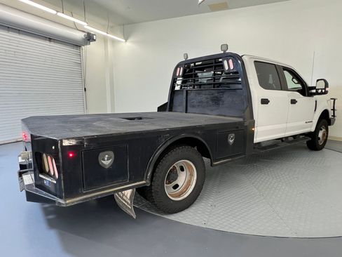 Used 2019 Ford F350 XL w/ Power Equipment Group AWD/4WD image 9
