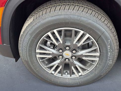 New 2026 Chevrolet Traverse LT w/ Driver Confidence Package image 10