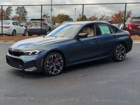Used 2026 BMW 330i xDrive Sedan w/ M Sport Package AWD/4WD image 5