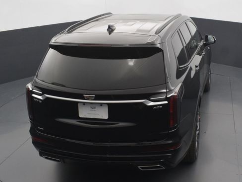 Used 2023 Cadillac XT6 Sport w/ Technology Package AWD/4WD image 26