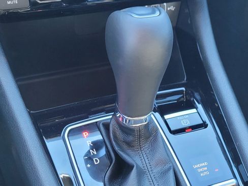 New 2026 Jeep Compass Latitude image 18