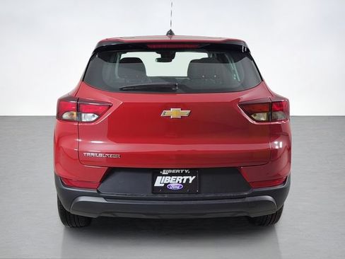 Used 2026 Chevrolet TrailBlazer LS FWD image 4