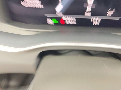 Used 2024 Audi A6 Premium Plus image 10