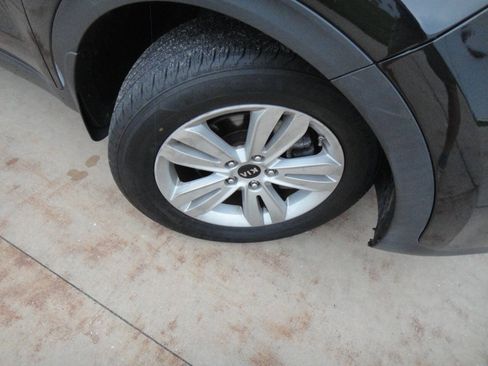 Used 2017 Kia Sportage LX FWD image 20