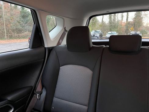 Used 2025 Kia Soul LX w/ LX Technology Package image 37