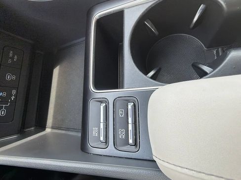 Used 2025 Hyundai Sonata SEL FWD image 21