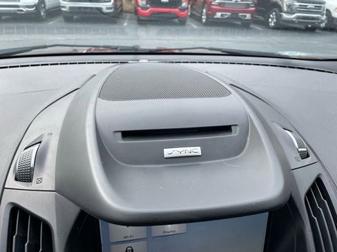 Used 2016 Ford Escape SE w/ Equipment Group 201A image 31