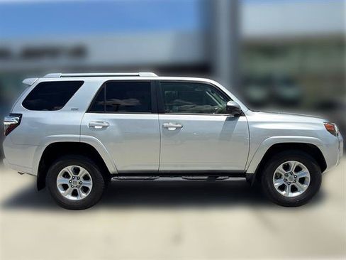 Used 2018 Toyota 4Runner SR5 RWD image 6