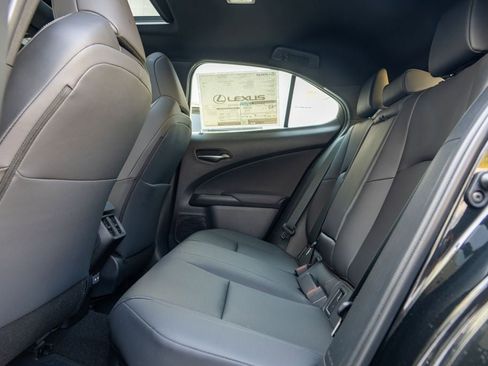 New 2026 Lexus UX 300h FWD image 18