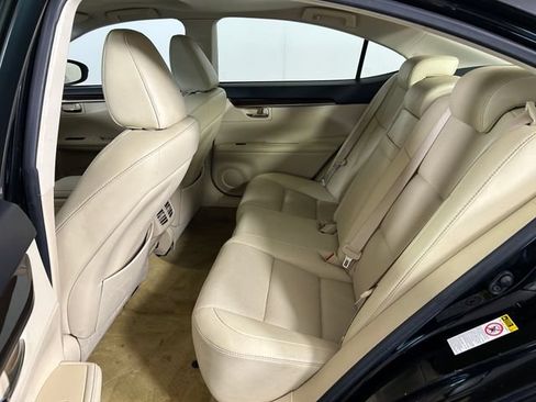 Used 2014 Lexus ES 350 w/ Premium Package FWD image 25