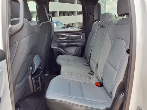 Used 2021 RAM 1500 Big Horn RWD image 21