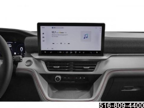 Used 2025 Ford Explorer Active image 10