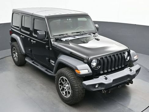 Used 2018 Jeep Wrangler Unlimited Sport S AWD/4WD image 43