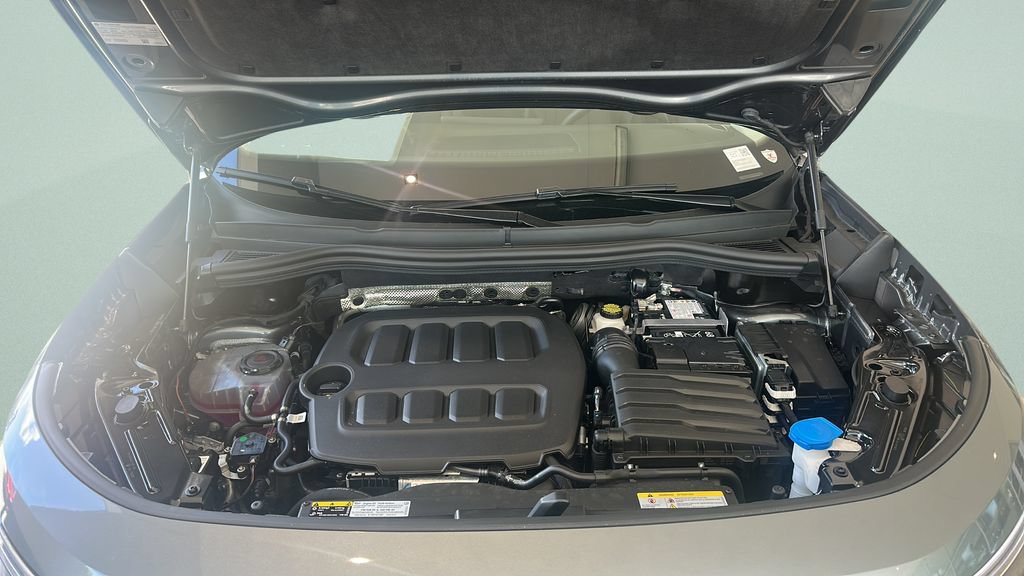New 2026 Volkswagen Tiguan SE FWD image 24