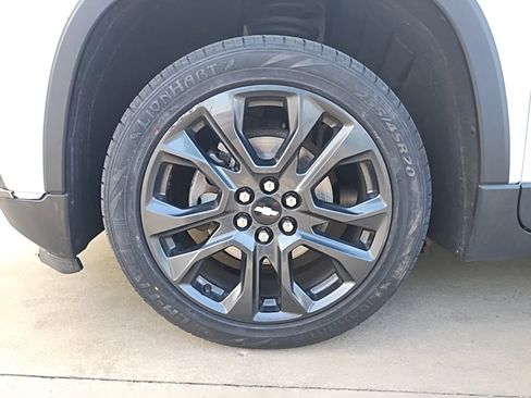 Used 2020 Chevrolet Traverse RS image 18