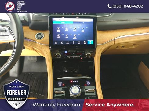 Used 2021 Jeep Grand Cherokee L Summit AWD/4WD image 24