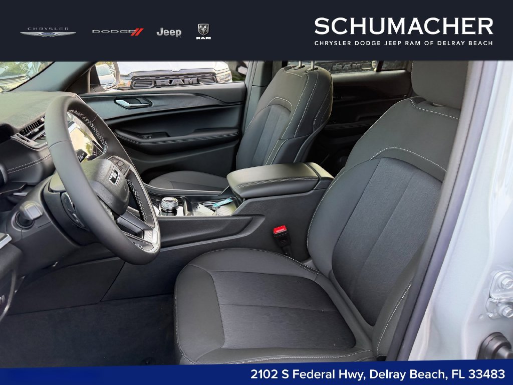 New 2026 Jeep Grand Cherokee 2WD image 10