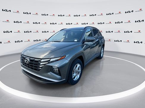 Used 2022 Hyundai Tucson SEL FWD image 4