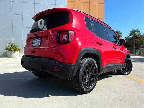 Used 2019 Jeep Renegade Altitude w/ Quick Order Package 2XM image 11