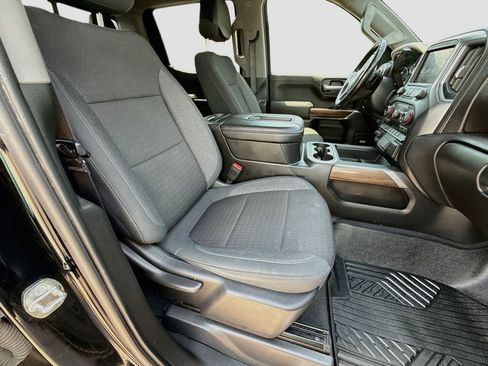 Used 2020 Chevrolet Silverado 1500 LT Trail Boss AWD/4WD image 34