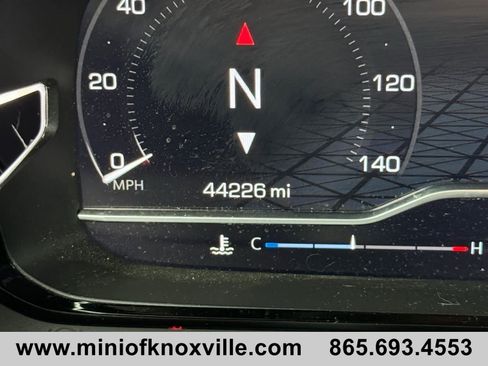 Used 2022 GMC Yukon XL Denali w/ Denali Premium Package image 31