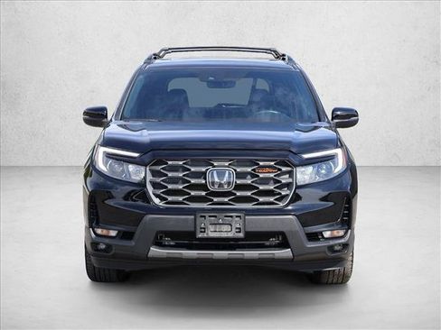 Used 2023 Honda Passport TrailSport image 2
