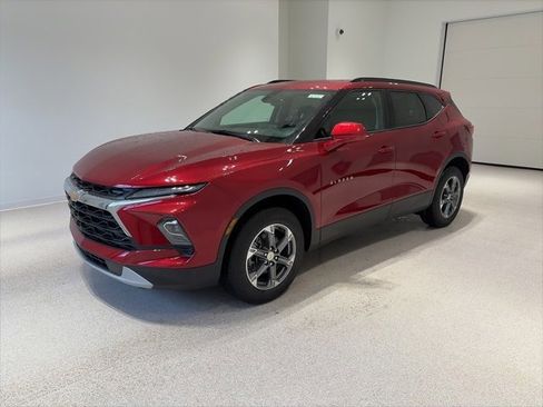 New 2025 Chevrolet Blazer LT w/ Convenience Package image 3