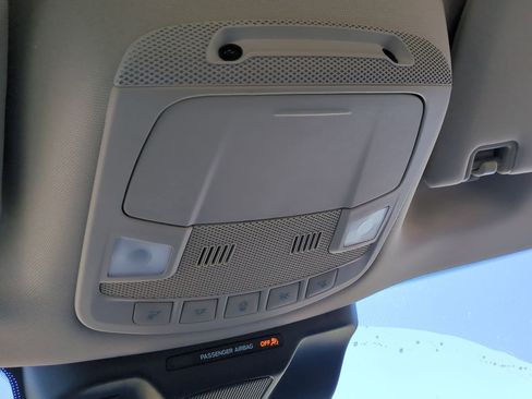 Used 2024 Ford Expedition XLT image 20