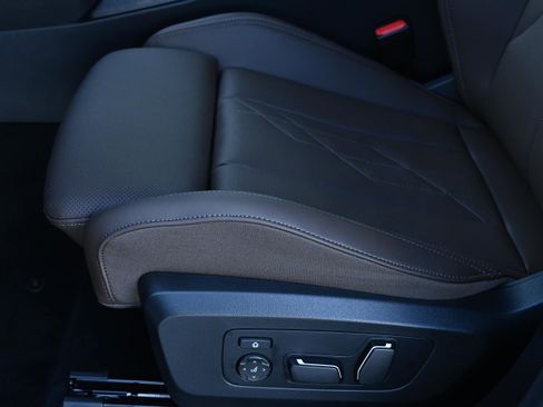 New 2026 BMW X3 xDrive30 w/ Convenience Package image 24