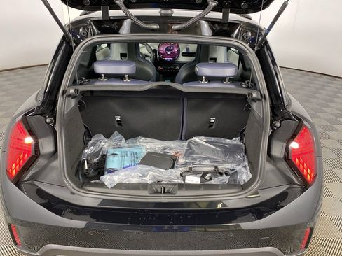 New 2026 MINI Cooper 2-Door Hardtop FWD image 28