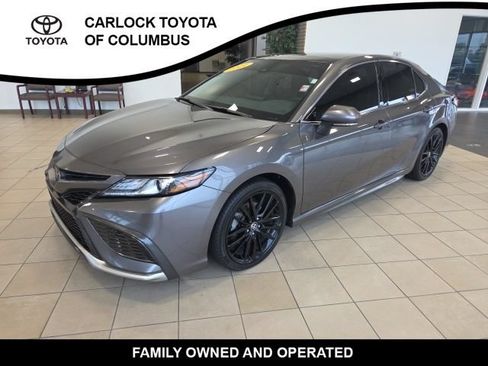 Used 2021 Toyota Camry XSE FWD image 4