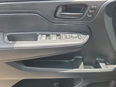 Used 2023 Honda Odyssey EX-L image 20
