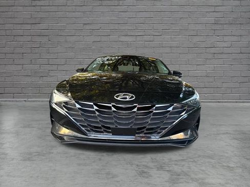 Used 2022 Hyundai Elantra Limited FWD image 10