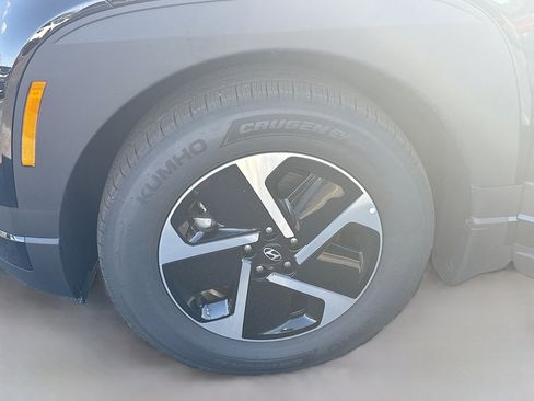 New 2026 Hyundai Ioniq 9 S image 24