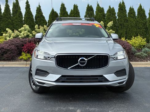 Used 2019 Volvo XC60 T5 Momentum w/ Multimedia Package AWD/4WD image 7