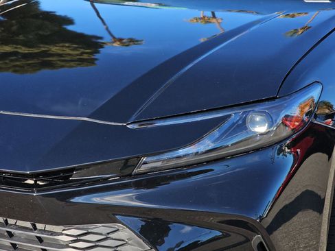 Used 2025 Toyota Camry LE FWD image 29