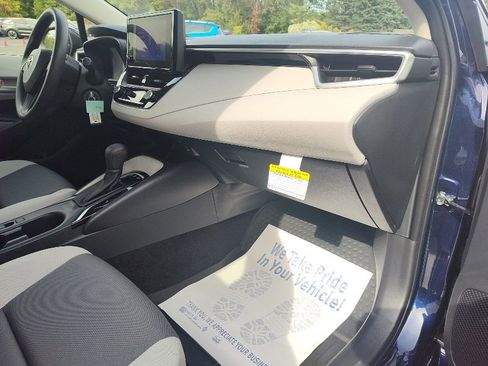 Used 2024 Toyota Corolla SE image 33