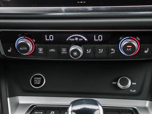 New 2025 Audi Q3 2.0T Premium image 17