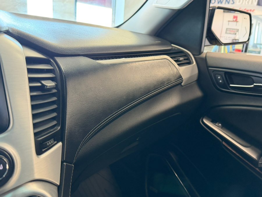 Used 2019 GMC Yukon SLT w/ Graphite Performance Edition AWD/4WD image 59