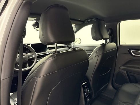 New 2026 Jeep Compass Limited AWD/4WD image 18