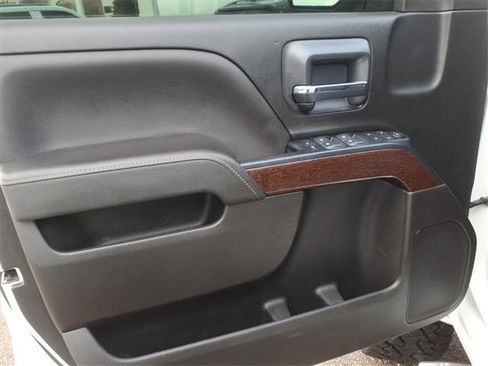 Used 2018 GMC Sierra 1500 SLE image 9