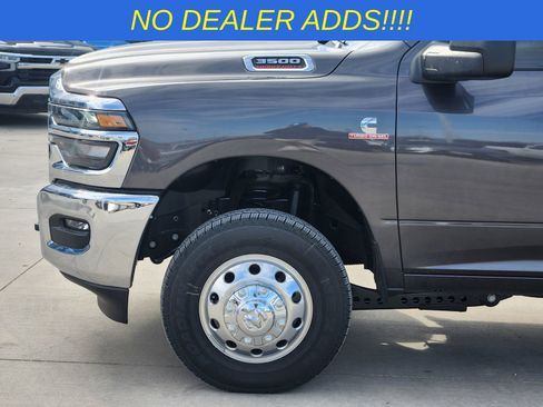 New 2026 RAM 3500 Tradesman w/ Chrome Appearance Group AWD/4WD image 10