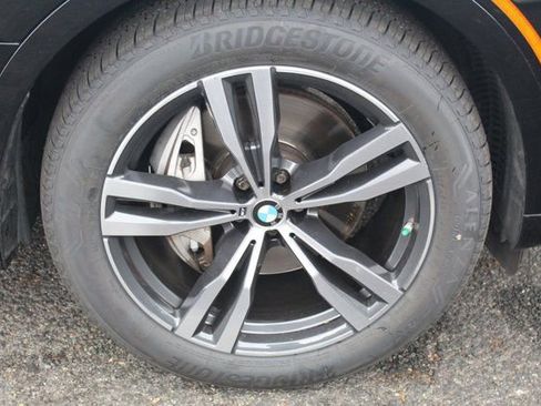 Certified 2024 BMW X7 xDrive40i w/ Executive Package image 14