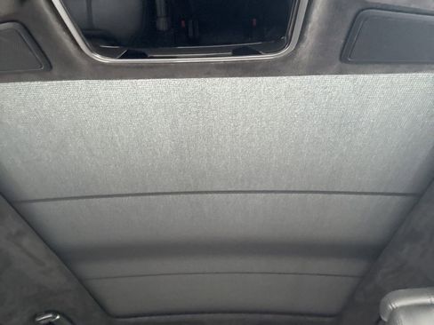 Used 2020 Land Rover Range Rover Long Wheelbase Autobiography image 17