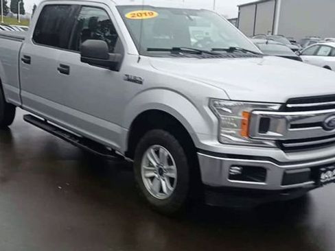 Used 2019 Ford F150 XLT w/ Trailer Tow Package image 5